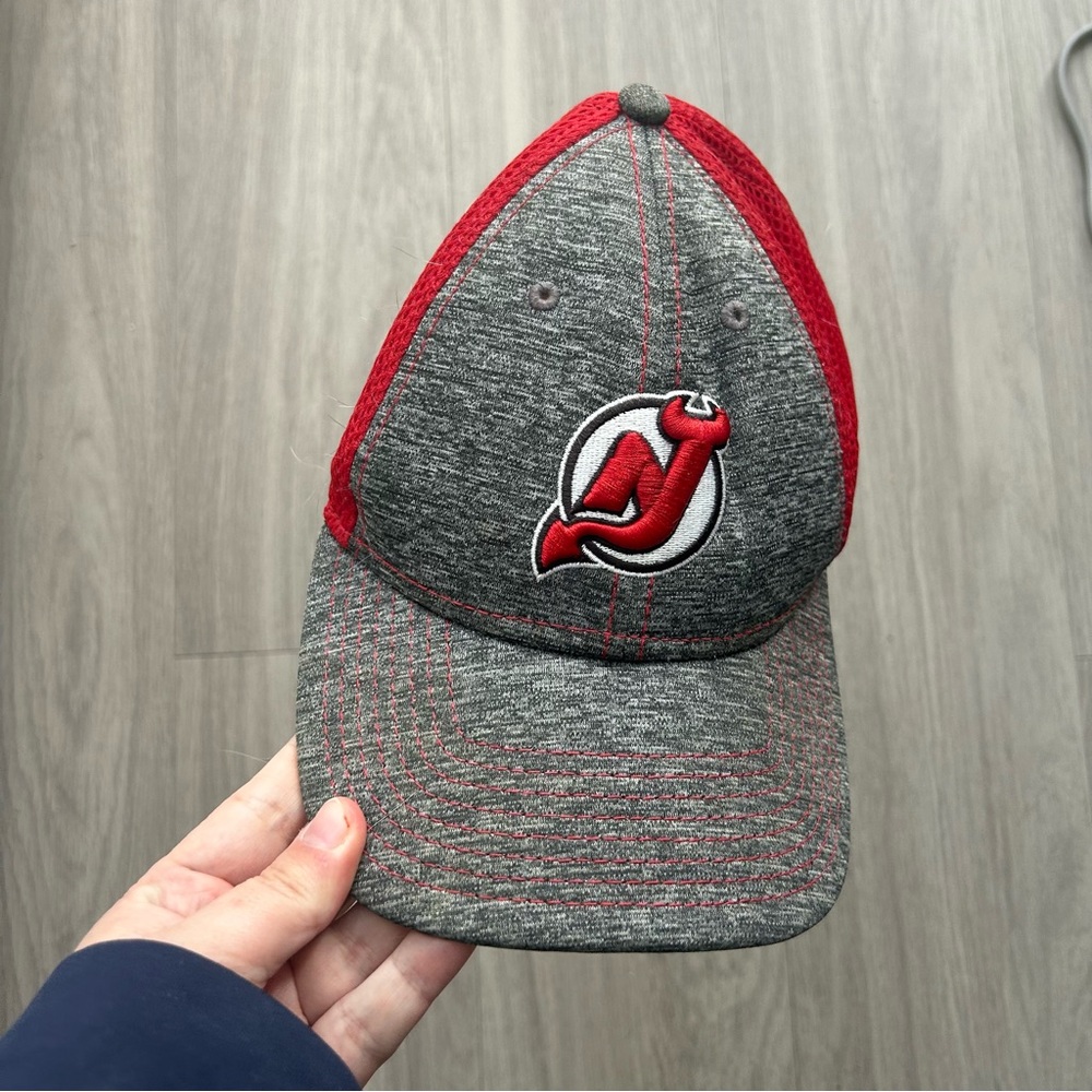 New Jersey Devils Gray and Red Cap